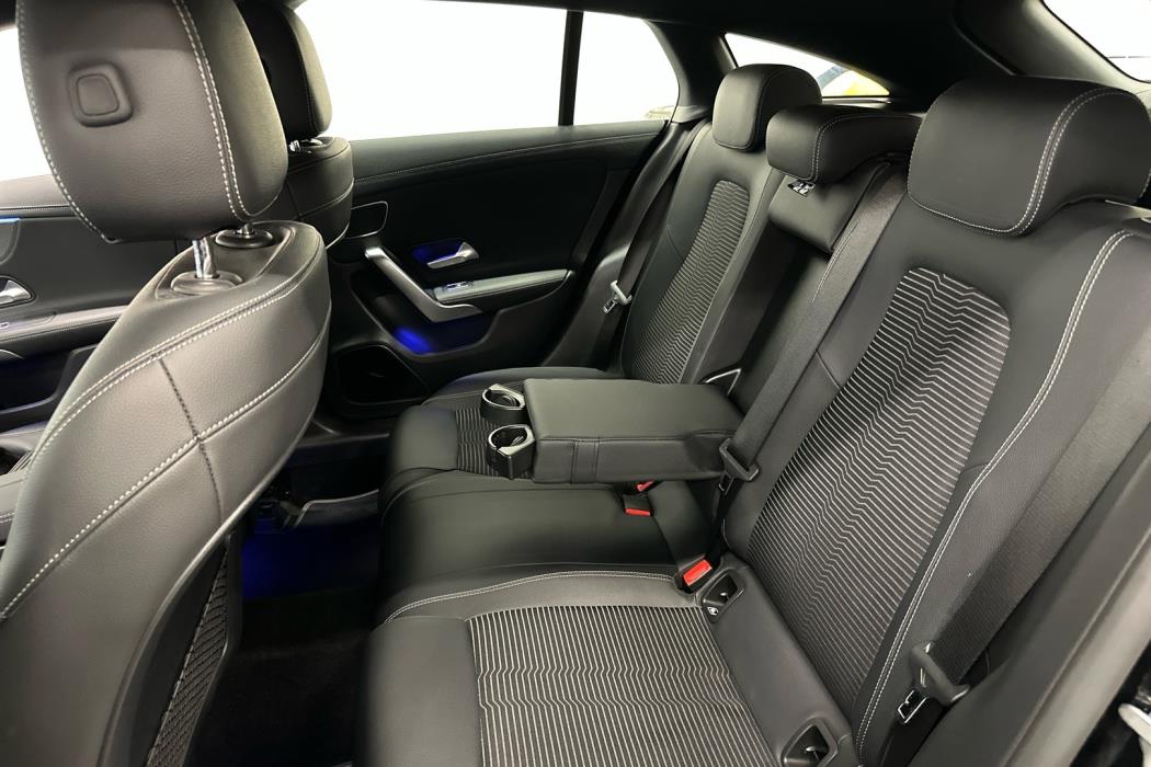 MERCEDES-BENZ CLA 2021