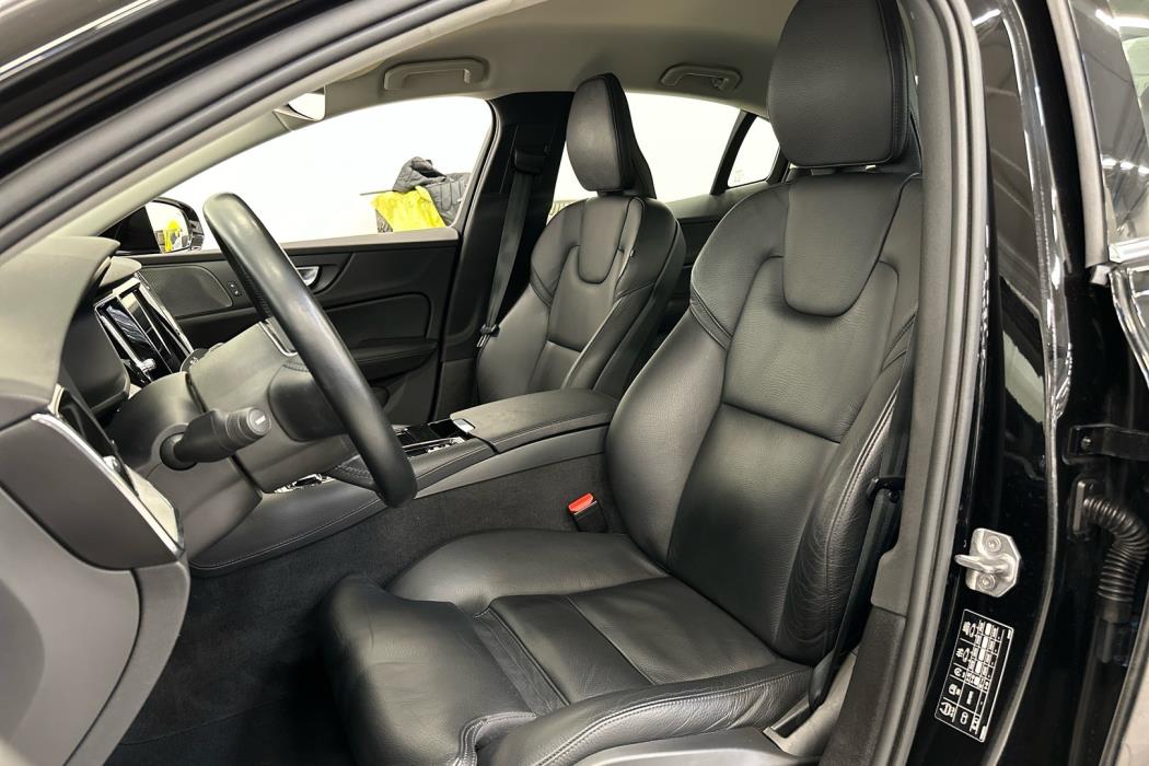 VOLVO S60 2021
