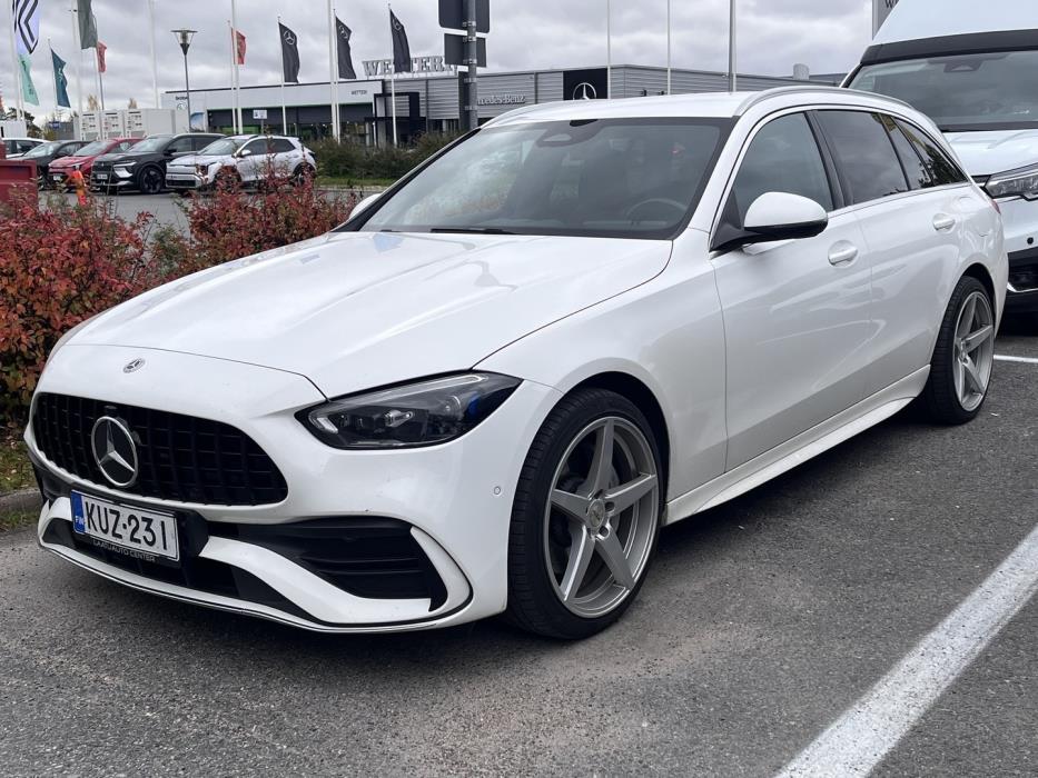 MERCEDES-BENZ C 2022