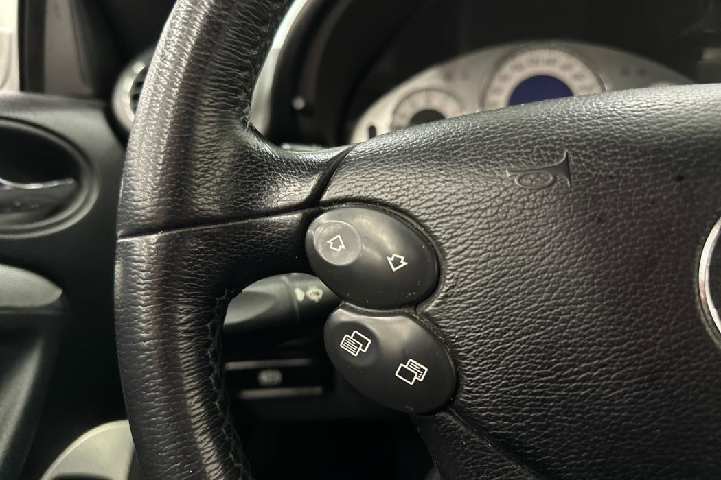 MERCEDES-BENZ CLK 2007