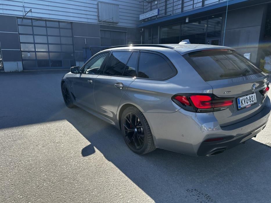BMW 530 2023
