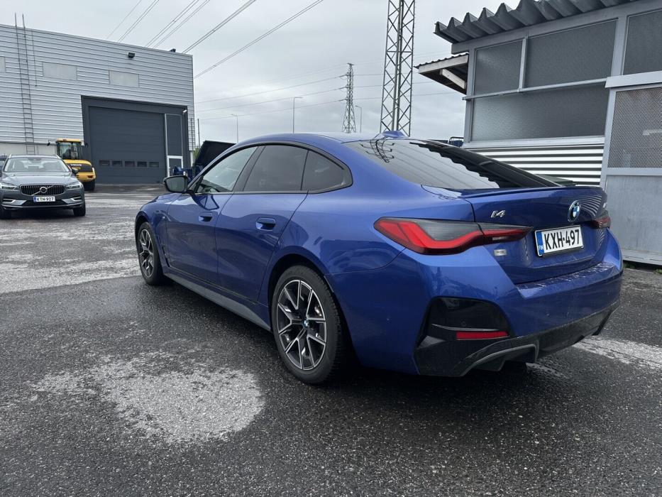 BMW i4 2025