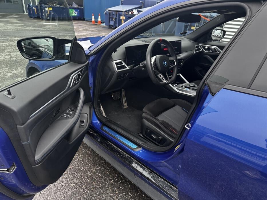 BMW i4 2025