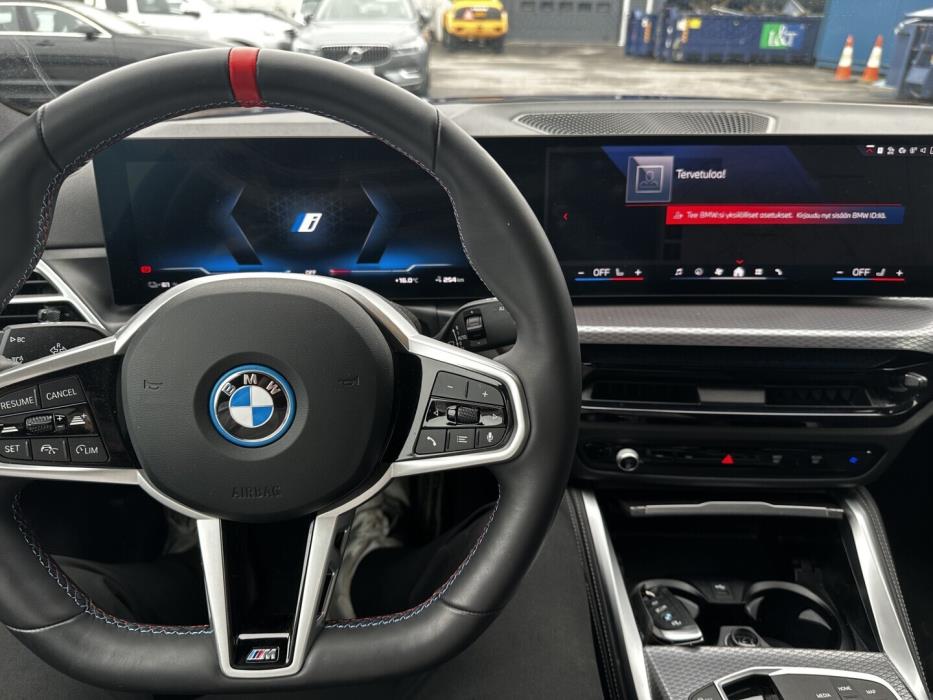 BMW i4 2025