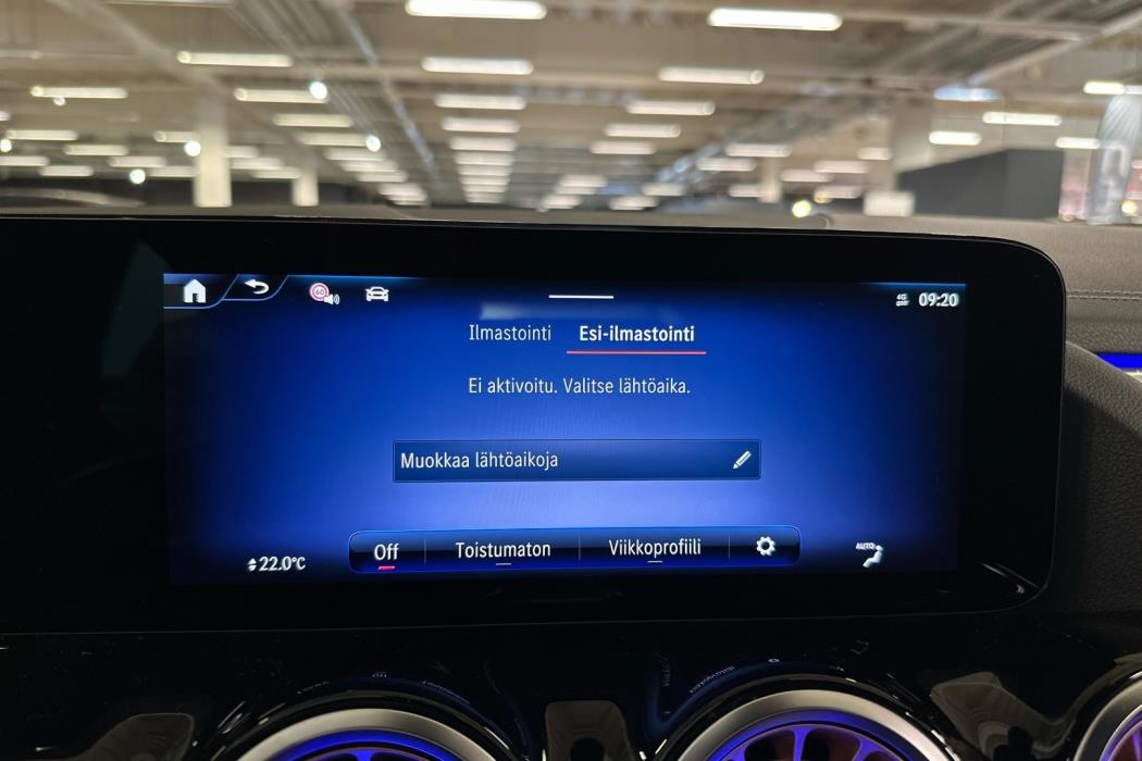MERCEDES-BENZ EQA 2025