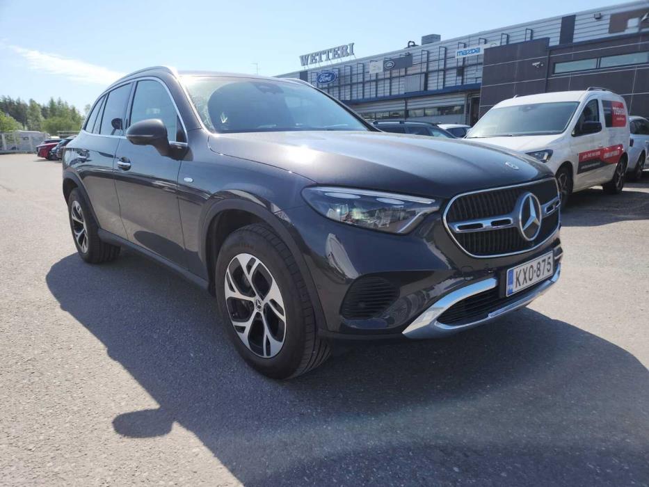 MERCEDES-BENZ GLC 2025