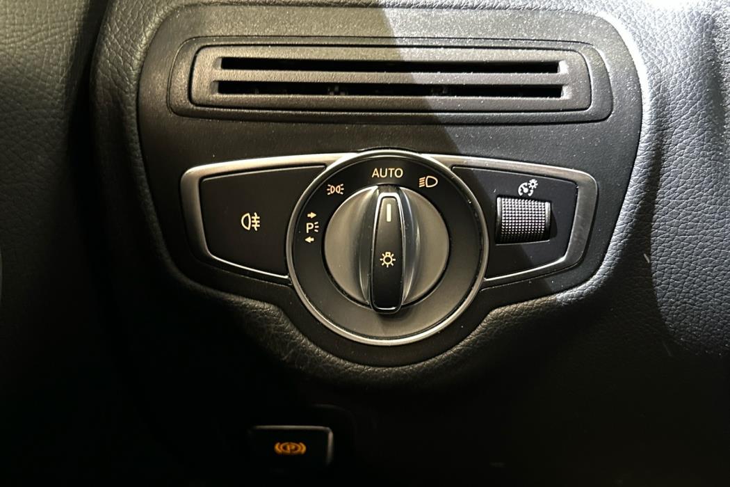 MERCEDES-BENZ C 2019