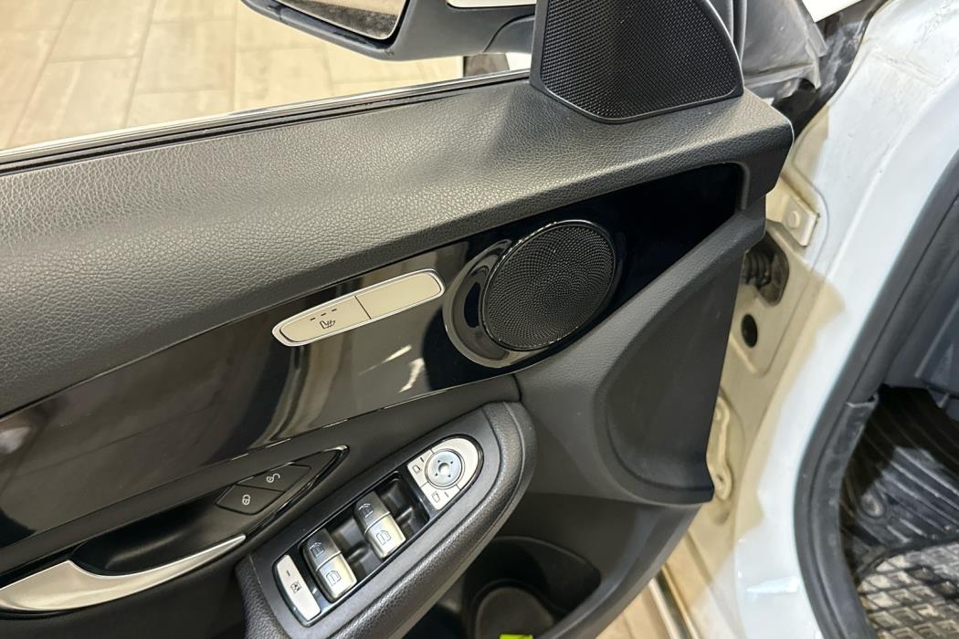 MERCEDES-BENZ C 2019