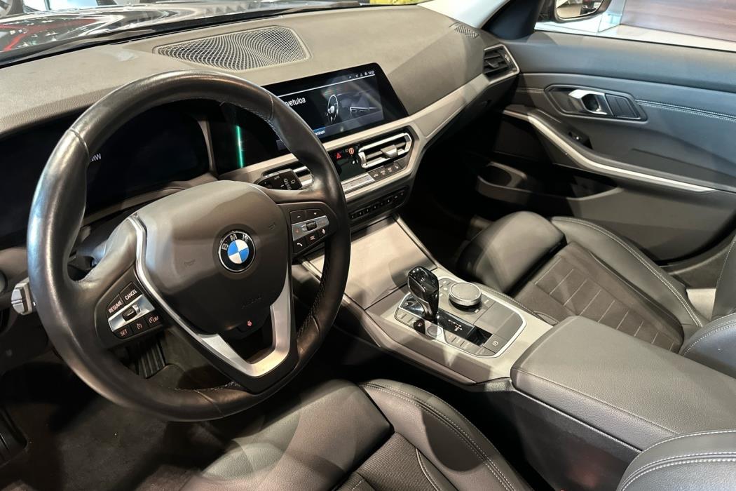 BMW 320 2021