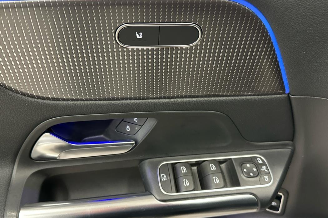 MERCEDES-BENZ GLA 2022