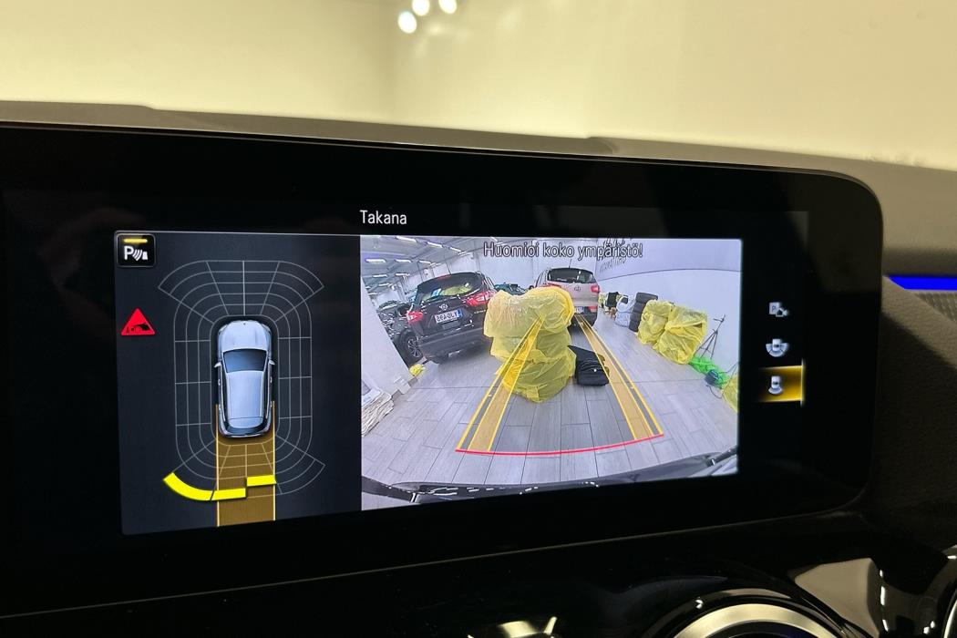 MERCEDES-BENZ GLA 2022