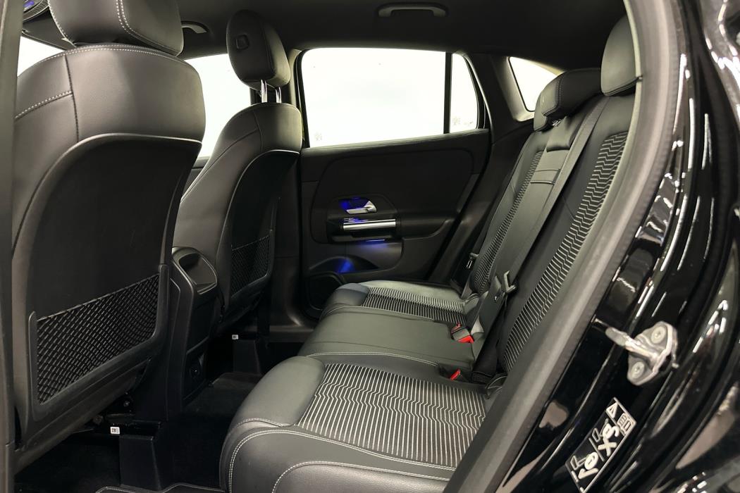 MERCEDES-BENZ GLA 2022