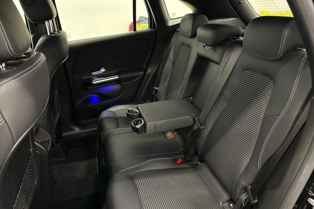 MERCEDES-BENZ GLA 2022