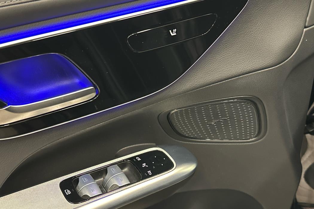 MERCEDES-BENZ GLC 2024