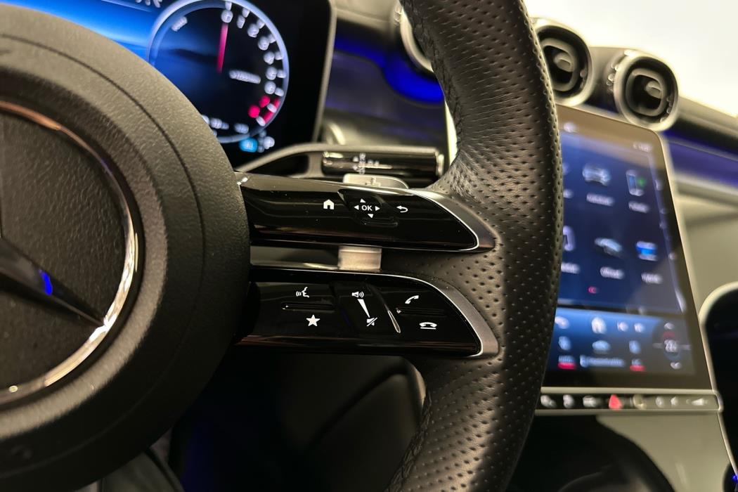 MERCEDES-BENZ GLC 2024