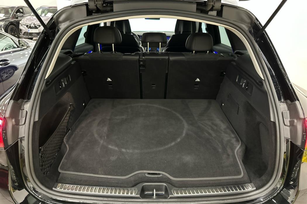 MERCEDES-BENZ GLC 2024