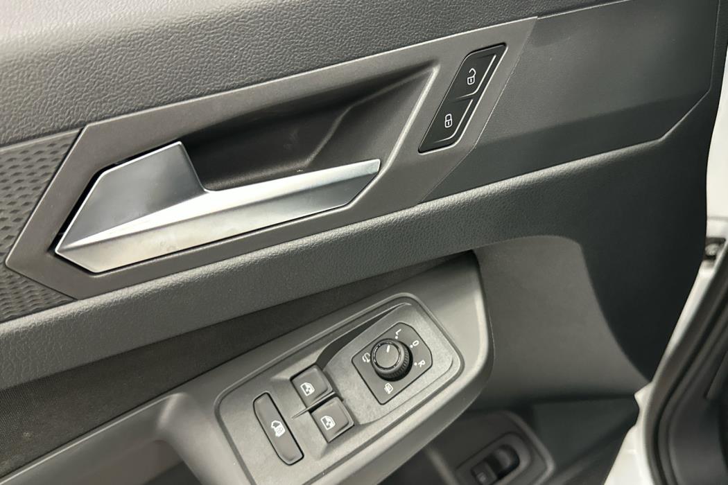 FORD TRANSIT CONNECT 2024