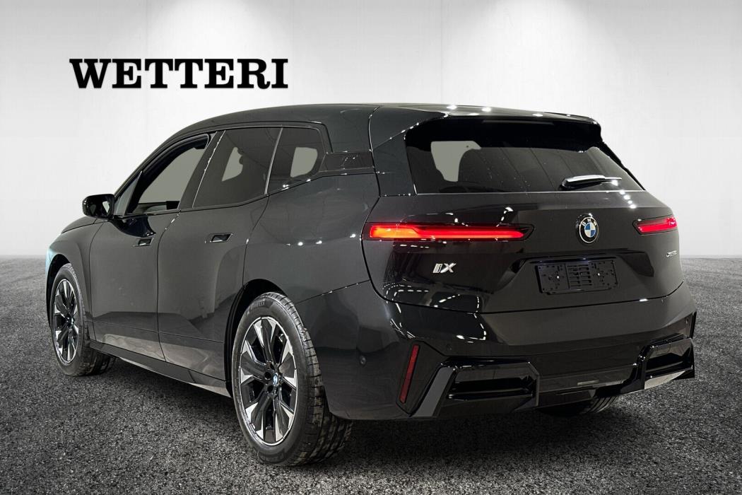 BMW iX 2026