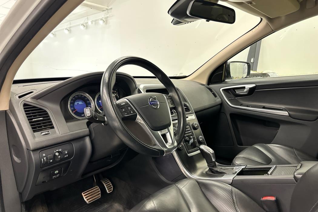 VOLVO XC60 2013