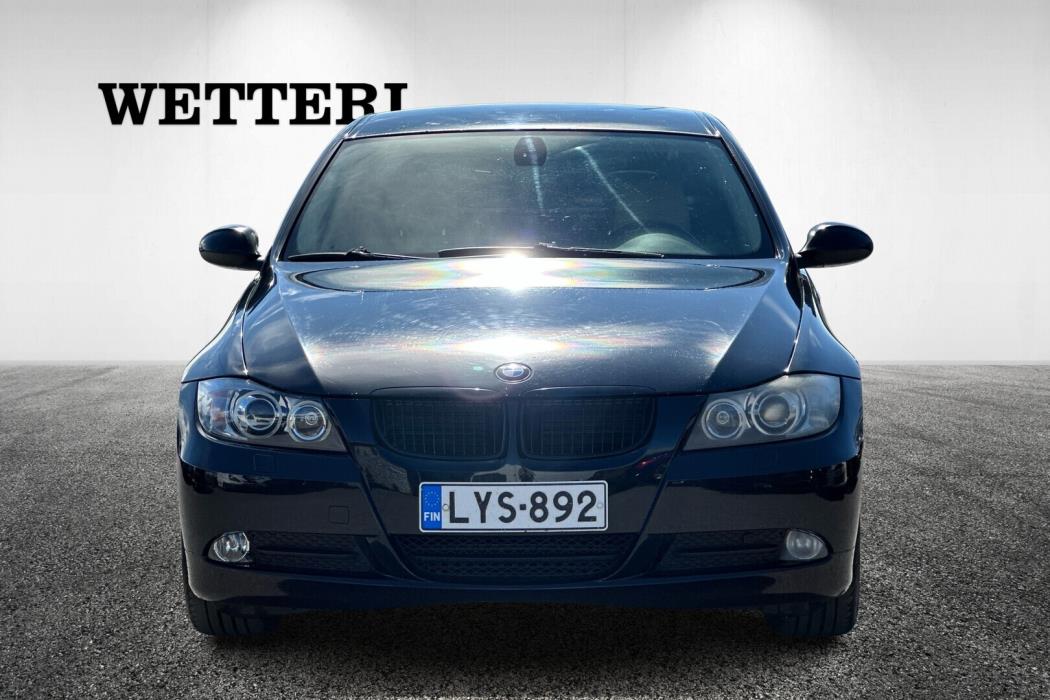 BMW 320 2008