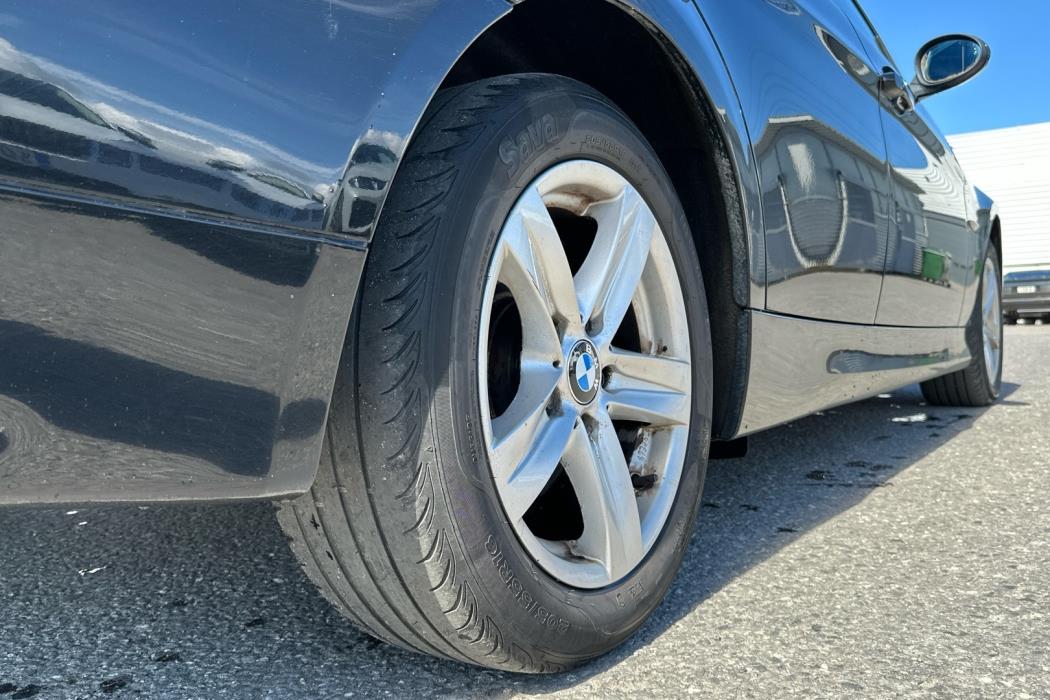 BMW 320 2008