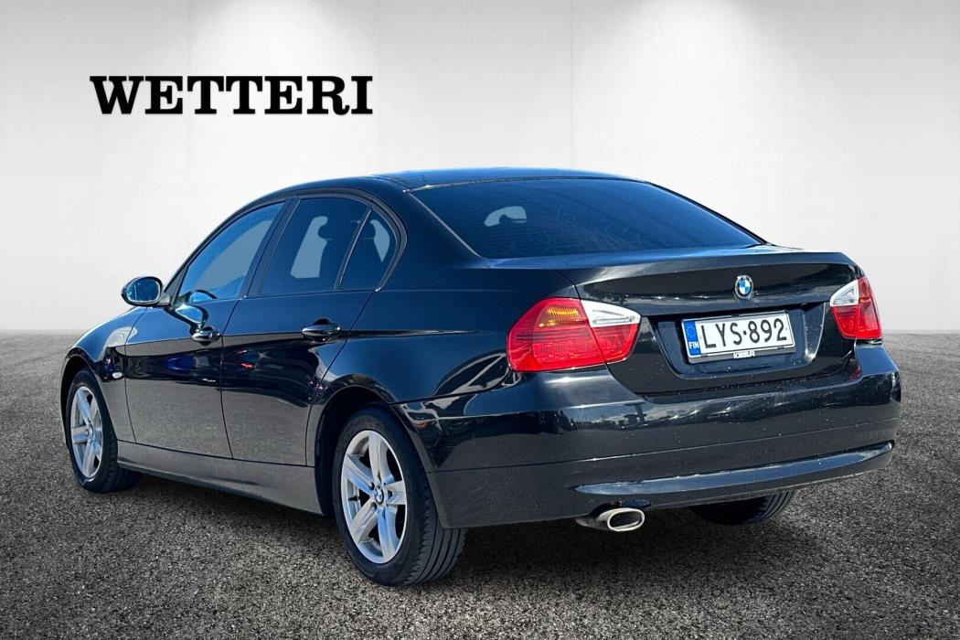 BMW 320 2008