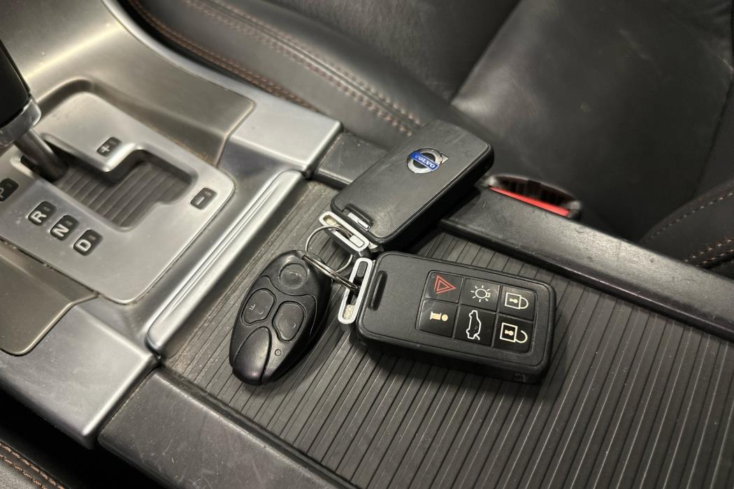 VOLVO XC60 2010