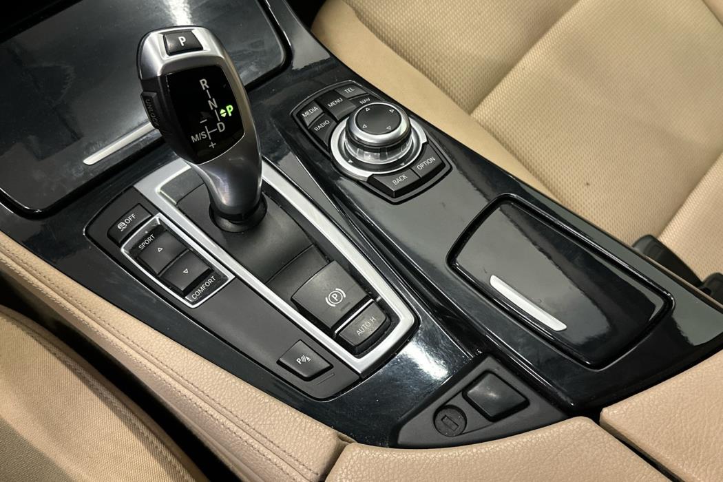BMW 520 2013