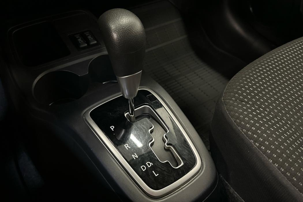 MITSUBISHI Space Star 2016