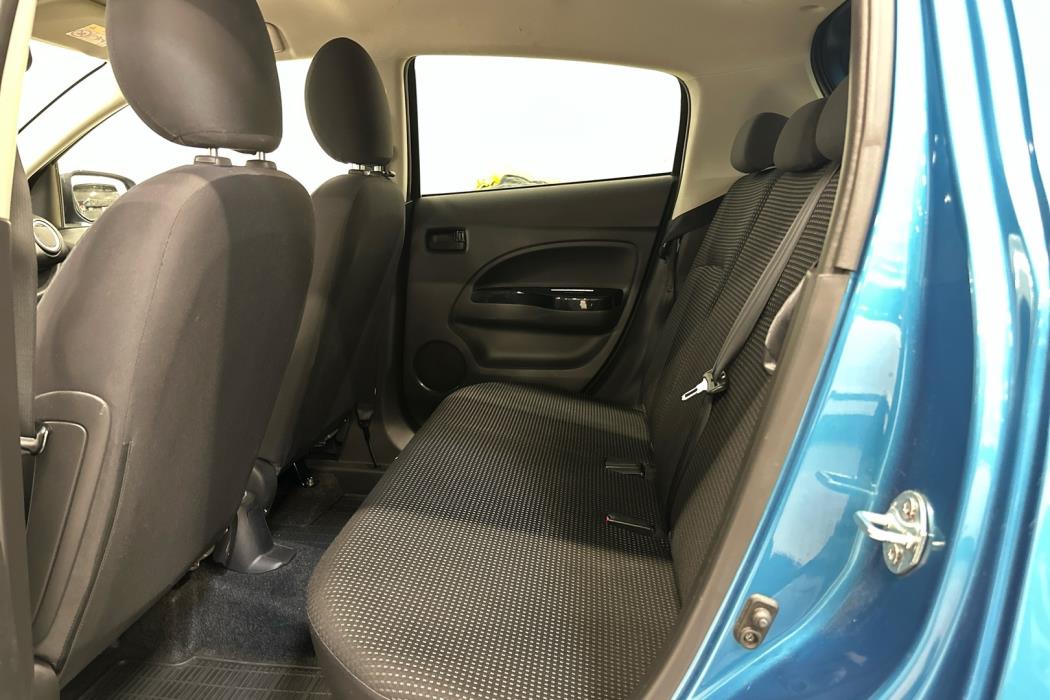 MITSUBISHI Space Star 2016