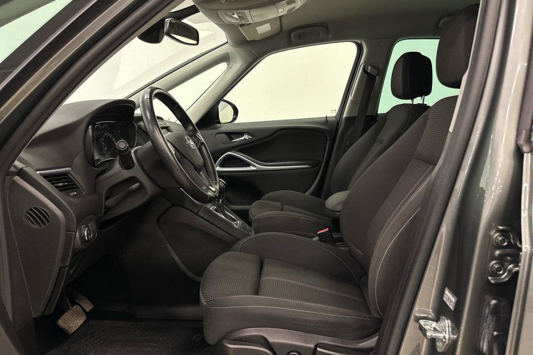 OPEL Zafira 2019