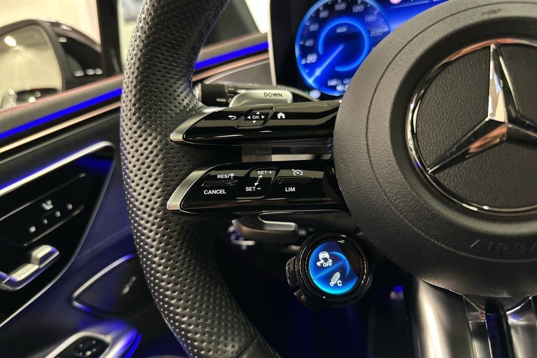 MERCEDES-BENZ EQE 2023