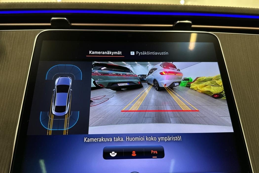 MERCEDES-BENZ EQE 2023