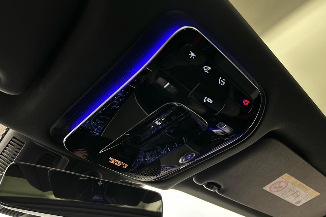 MERCEDES-BENZ EQE 2023