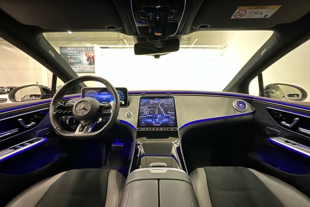 MERCEDES-BENZ EQE 2023