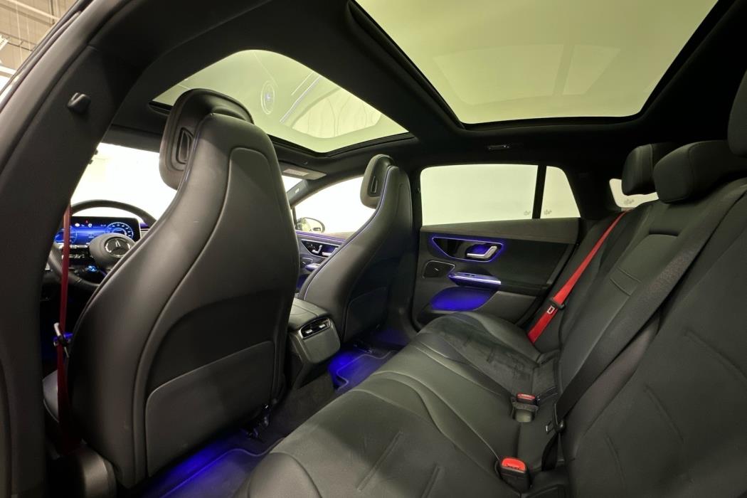 MERCEDES-BENZ EQE 2023