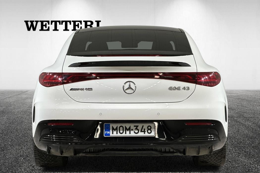 MERCEDES-BENZ EQE 2023