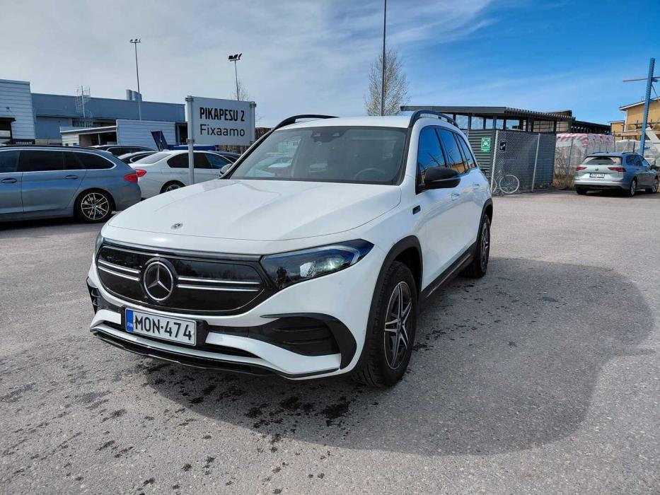 MERCEDES-BENZ EQB 2022