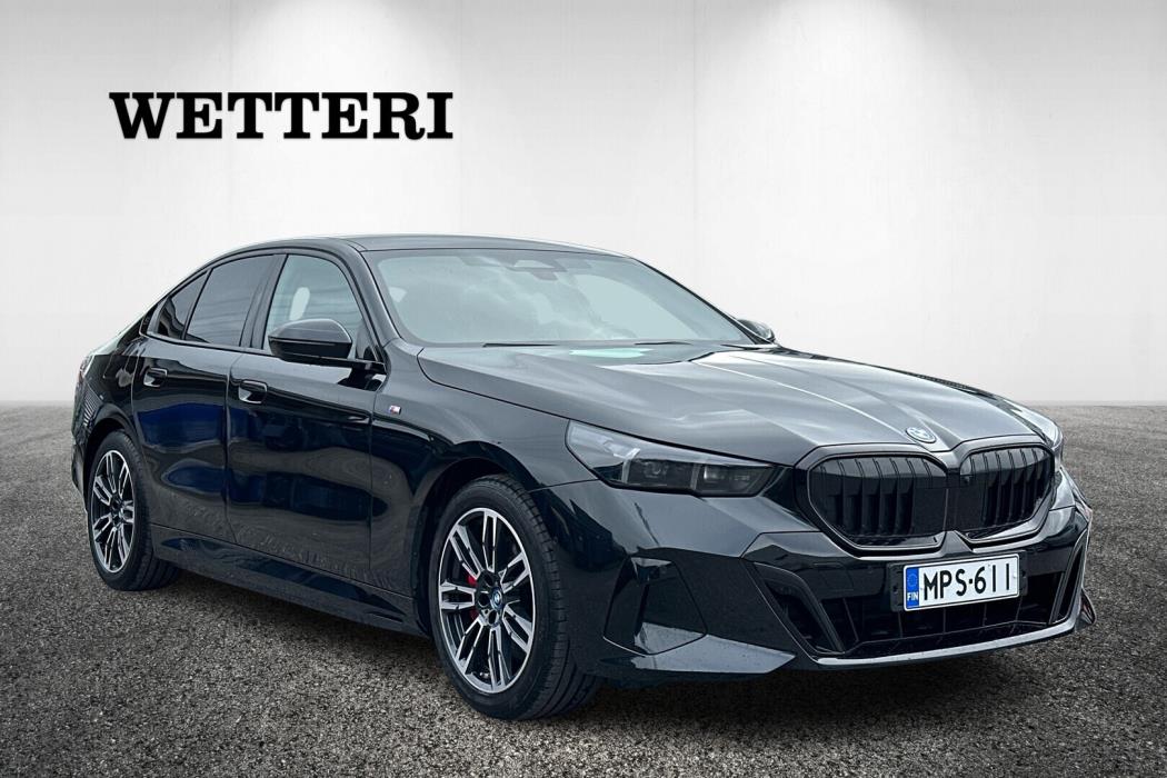 BMW 550 2024