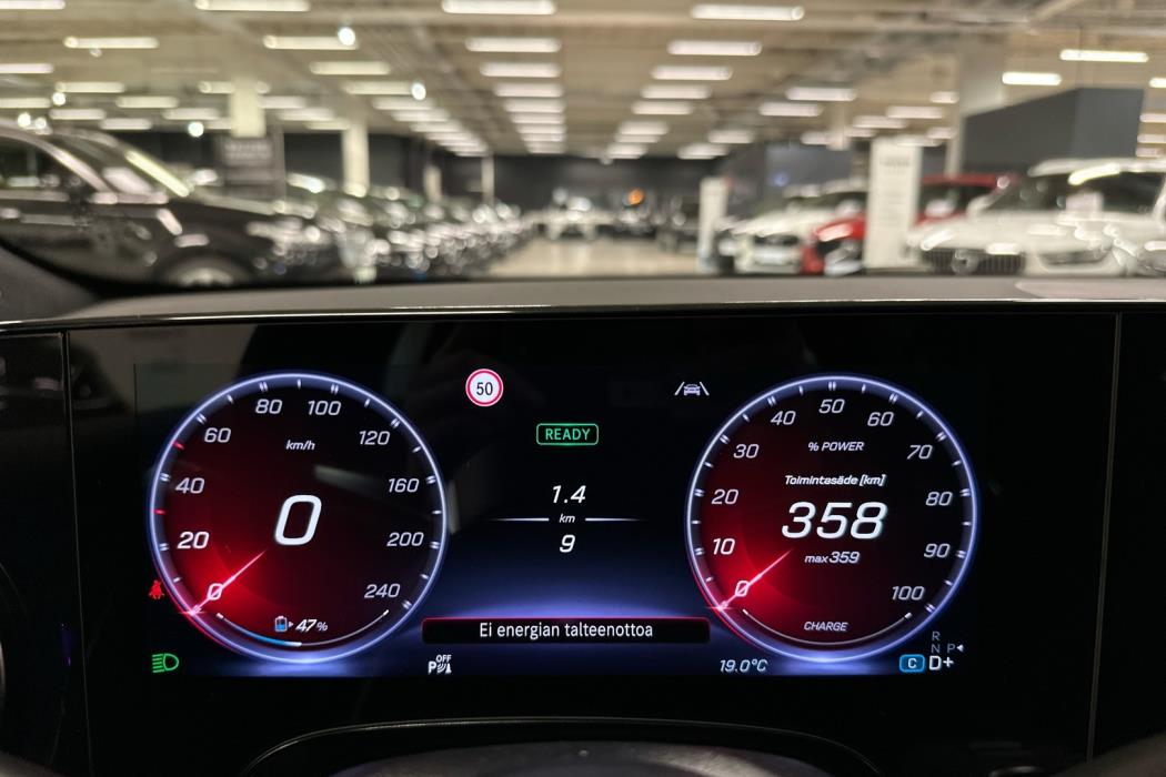 MERCEDES-BENZ CLA 2026