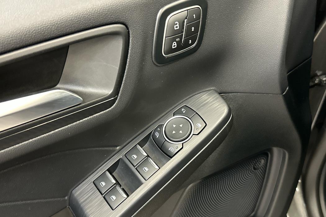 FORD Kuga 2026