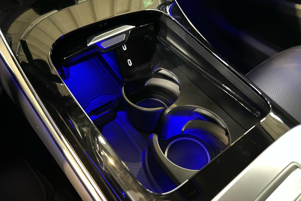 MERCEDES-BENZ GLC 2025