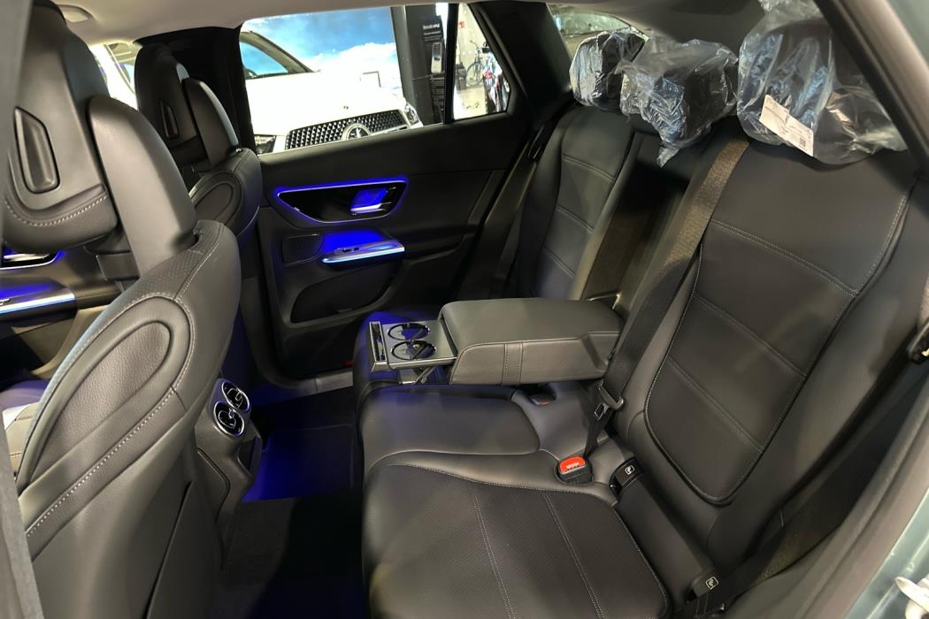 MERCEDES-BENZ GLC 2025