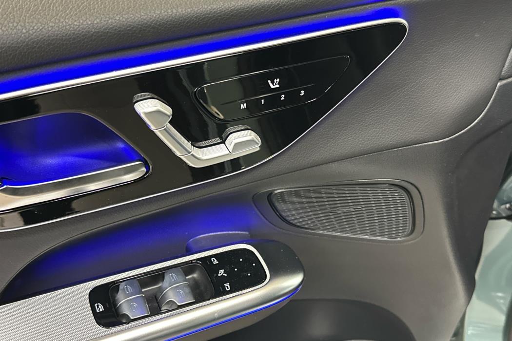 MERCEDES-BENZ GLC 2025