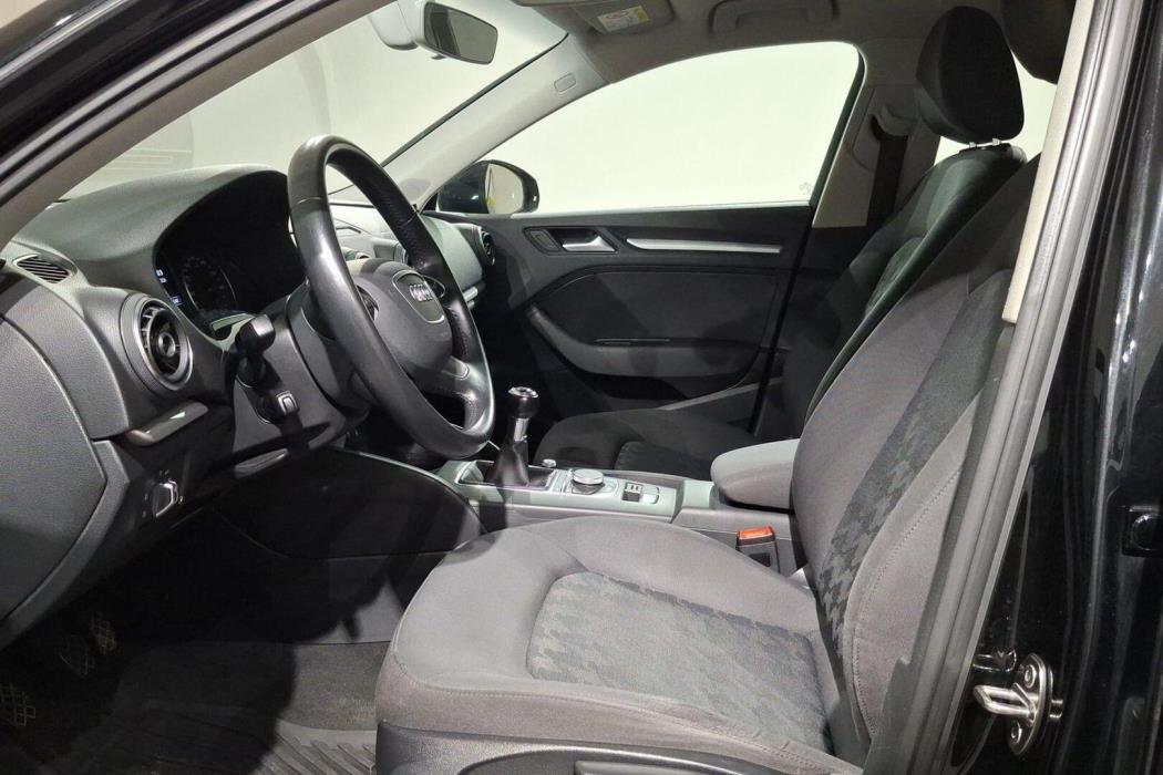 AUDI A3 2016