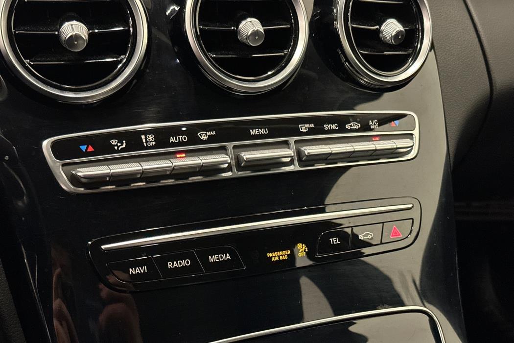 MERCEDES-BENZ C 2020