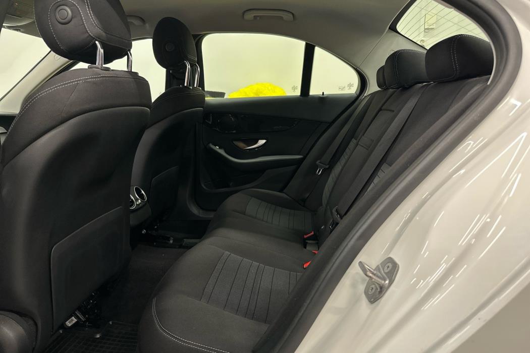 MERCEDES-BENZ C 2020