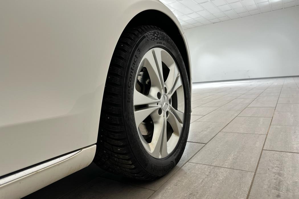 MERCEDES-BENZ C 2020