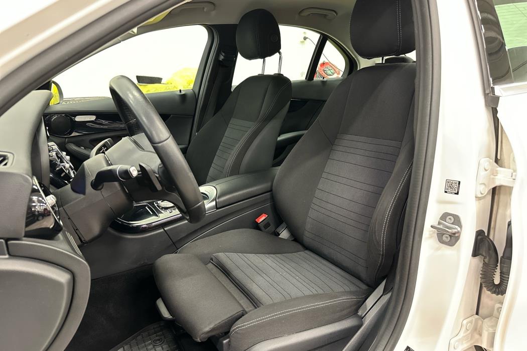 MERCEDES-BENZ C 2020