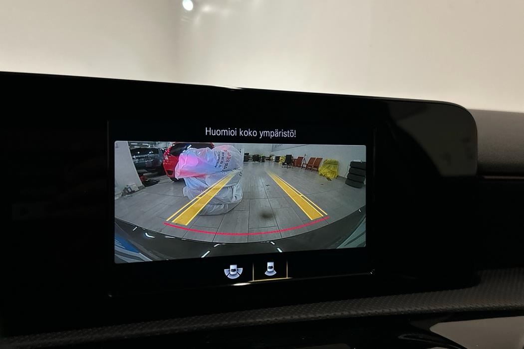 MERCEDES-BENZ A 2020